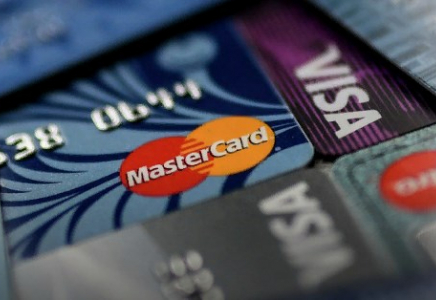 Visa және Mastercard Ресейде жұмысын тоқтатады