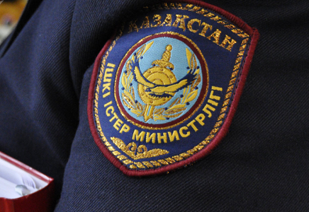 Министр Ақмола облысының полиция басшысын қызметінен шеттетті  