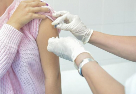 Жамбылда 9 мыңға жуық жүкті әйел тұмауға қарсы вакцина алды