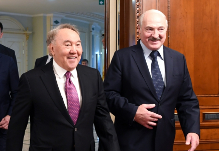 Елбасы Беларусь Республикасының Президенті Александр Лукашенкомен кездесті