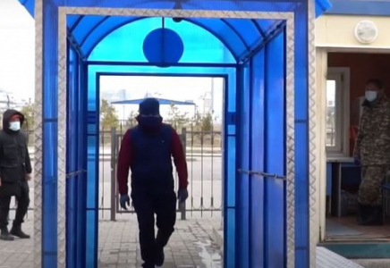 Нұр-Сұлтанда дезинфекциялық тоннельдер орнатылады (видео)