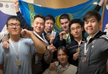 Еліміздің оқушылары халықаралық олимпиадада 11 медаль иеленді