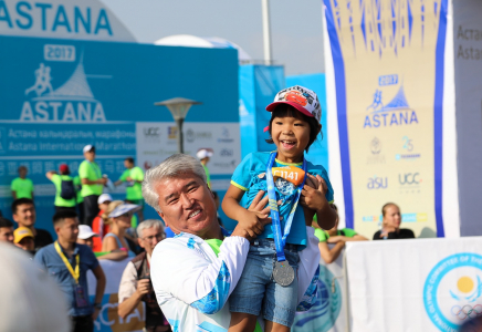 ​Арыстанбек Мұхамедиұлы 2019 жылды марафонмен қарсы алуға шақырды