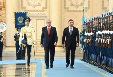 Қырғызстан президентін салтанатты түрде қарсы алу рәсімі өтті