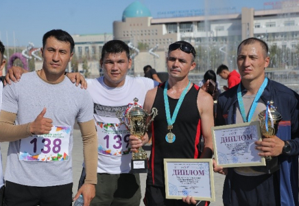 ТҮРКІСТАН: Түркістанда алғаш рет «Күзгі марафон» қайырымдылық шарасы өтті