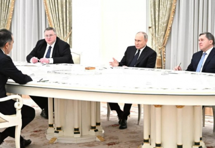 Путин Кремльде ЕЭК алқасының басшысы Сағынтаевпен кездесті