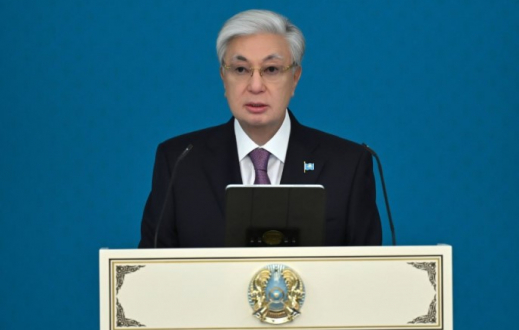 Мемлекет басшысы мұғалімдерді кәсіби мерекесімен құттықтады