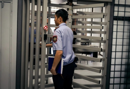 Ақша талап етіп, 19 жастағы хоккейшіні өлтірген спортшы 3 жылға қамалды