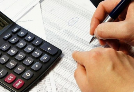 Тәртіпсіздіктен зардап шеккендердің банкке қарызын өтеу мерзімі шегерілді - Премьер-Министр