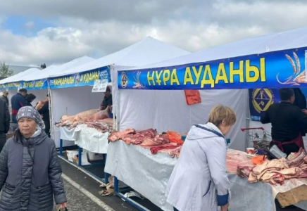 Қазақстандықтар бір күнде 195 тонна сиыр етін сатып алды Қазақстандықтар бір күнде 195 тонна сиыр етін сатып алды