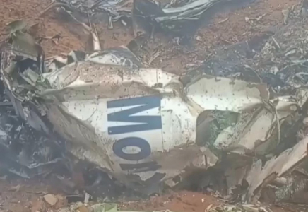 Кенияда туристер мінген ұшақ апатқа ұшырап, 11 адам қаза тапты Кенияда туристер мінген ұшақ апатқа ұшырап, 11 адам қаза тапты