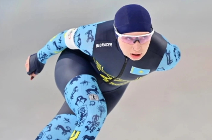 Қазақстандық конькиші әлем чемпионатында рекорд орнатып, үздік ондыққа енді