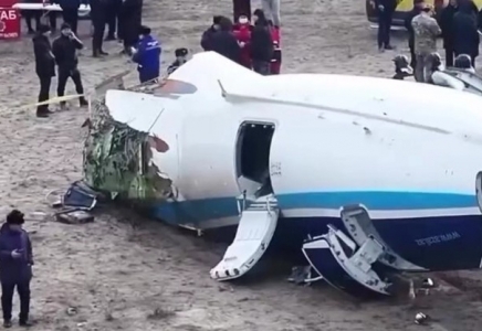 Ақтау маңындағы ұшақ апаты: Қазақстан тергеу есебін 2025 жылдың соңына дейін жариялайды