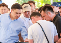ШЫМКЕНТ: қала әкімі Абай ауданында ашық форматта кездесу өткізді