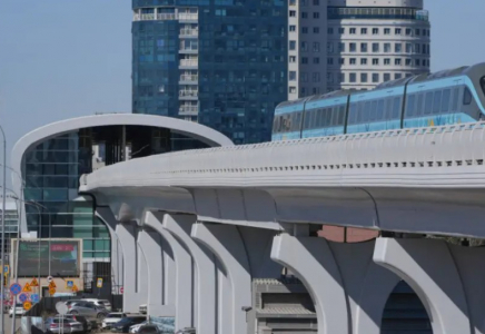 LRT-дан түсіп, әрі қарай тегін жүреді: астаналықтарға жаңа көлік “таратылады“