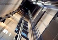 Алматыда әйел адам лифт шахтасына құлап кетті