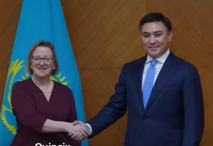 ​ҒАБИТ СЫЗДЫҚБЕКОВ ҰЛЫБРИТАНИЯНЫҢ ҚАЗАҚСТАНДАҒЫ ЕЛШІСІМЕН ЕКІЖАҚТЫ СЕРІКТЕСТІК ПЕРСПЕКТИВАЛАРЫН СӨЗ ЕТТІ