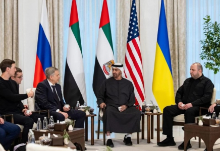 Кремль 4–5 ақпанда Абу-Дабиде үшжақты кездесудің өтетінін растады