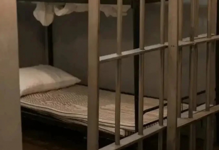 ​Атырауда сотталған адамды шатастырып мерзімінен бұрын босатып жіберген