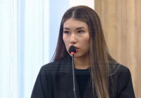 "Құлағы мен мұрнынан қан атқылап жатты": Ұлдана Мырзуанның әріптесі сотта көз жасына ерік берді