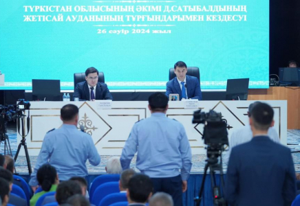 ТҮРКІСТАН: Жетісайлықтар өзекті мәселелерді көтерді