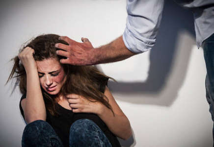​«Аяғы ауыр әйелін ажал құштырған»: төрт баланың анасы күйеуінің көрсеткен қорлығын айтып берді