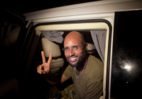 Қаруланған бірнеше адам Каддафидің ұлын өз үйінде өлтіріп кетті