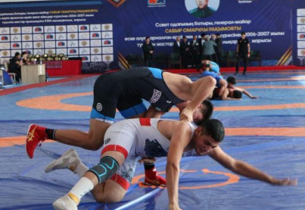 Түркістанда Сабыр Рақымовты еске алуға арналған турнир басталды