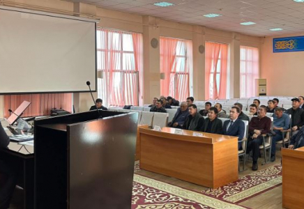 ТҮРКІСТАН: Сарыағашта жібек саласын дамытуға арналған семинар өтті