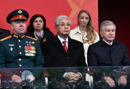Қасым-Жомарт Тоқаев Ұлы Жеңіс күніне орай өткен әскери шеруге барды