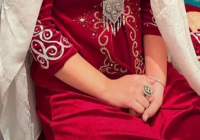 ​«Оят, шақыр жас келінді!»: келіншек өзінің ұйықтап қалғаны үшін ұрыс естігенін айтты