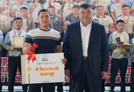 ТҮРКІСТАН: Шардарада жылдың үздік спортшысына 4 бөлмелі пәтер берілді