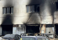 Ақтауда көлік жөндеу орталығының аумағында ірі өрт шықты: 2 адам ауруханаға түсті