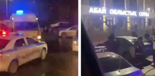 Семейде облыстық сот ғимаратының алдында ер адам өзін өртеп жіберді
