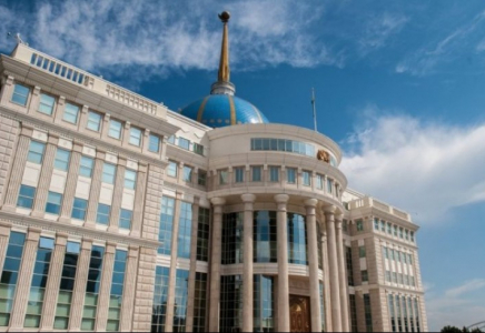Президент Король II Абдалла бен әл-Хусейннің шақыруымен Иордан Хашимит Корольдігіне ресми сапармен барады  
