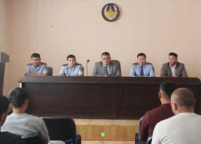 ТҮРКІСТАН: Мақтааралда сотты болған азаматтармен тәрбиелік мәні зор кездесу өтті