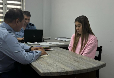 ​Полиция ҚХР-дан оралған азаматпен профилактикалық әңгіме өткізді