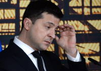 Зеленский Украинадағы әскери жағдайды ұзартуды ұсынды