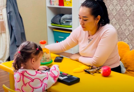 Шымкентте көп балалы ана грант қаржысымен дамыту орталығын ашты