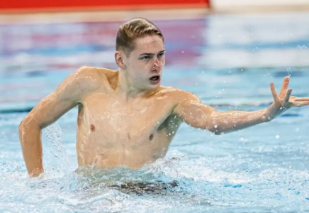 World Aquatics қазақстандық жүзушіні 