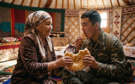 ​ӘСКЕРге аттанған ҰЛына «НАННАН АУЫЗ ТИЮ» ырымын бүгінде кім жасап жүр?