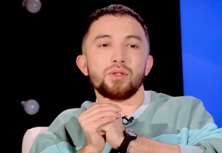 ​«Жинаған ақшамды суға ағызып жібердім»: Әнші Нұрболат Қанай марқұм інісін еске алды