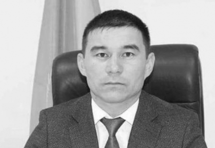 Атырау облысында шенеунік өзін-өзі атып өлтірді Атырау облысында шенеунік өзін-өзі атып өлтірді