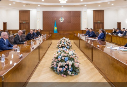 Олжас Бектенов Roca Group компаниясының басшысымен Қызылорда облысындағы зауыт құрылысын талқылады