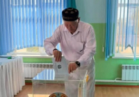 ТҮРКІСТАН: ЖЕТІСАЙЛЫҚ АҚЫН, ЖАЗУШЫ МЕКЕНБАЙ АТАБАЙҰЛЫ ӨЗІНІҢ САЯСИ ТАҢДАУЫН ЖАСАДЫ
