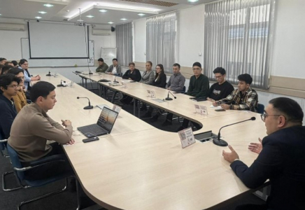 ​ШЫМКЕНТ: «Karlskrona LC AB» кәсіпорнында еңбек ұжымымен кездесу өтті