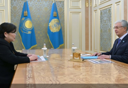 Президент Конституциялық сот төрағасы Эльвира Азимованы қабылдады