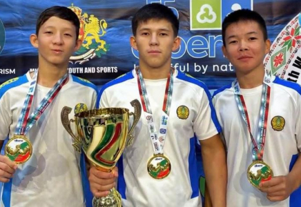 ТҮРКІСТАН: Тұңғыш рет бір әулеттің үш ұлы әлем чемпионы атанды