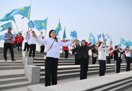 ШЫМКЕНТТЕ РЕСПУБЛИКА КҮНІНЕ ОРАЙ МЕМЛЕКЕТТІК ТУ САЛТАНАТТЫ ТҮРДЕ КӨТЕРІЛДІ ШЫМКЕНТТЕ РЕСПУБЛИКА КҮНІНЕ ОРАЙ МЕМЛЕКЕТТІК ТУ САЛТАНАТТЫ ТҮРДЕ КӨТЕРІЛДІ