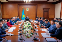Шымкентте өткен аппарат отырысында қаладағы өзек мәселелер қаралды